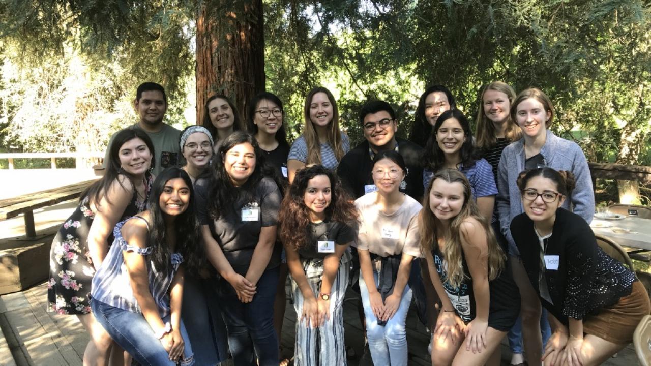 The Arboretum Ambassador team has created a free downloadable book for food waste free recipes! Photo of a group of smiling people from the Arboretum Ambassador team.